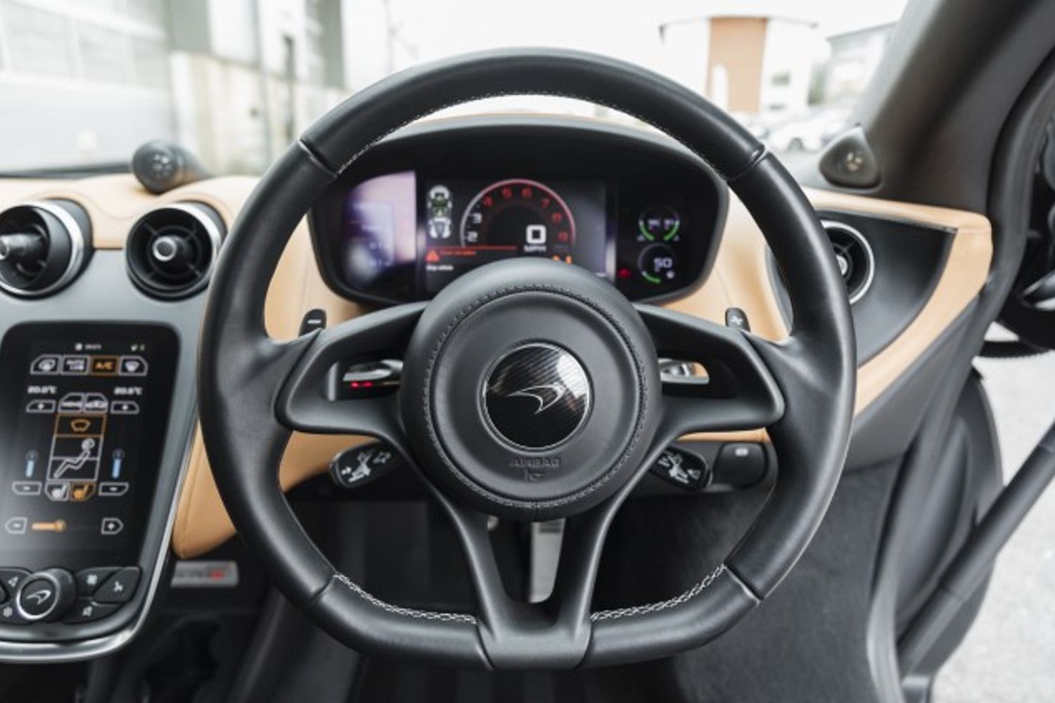 MCLAREN 570S COUPE 3.8 V8 2DR SEMI AUTOMATIC