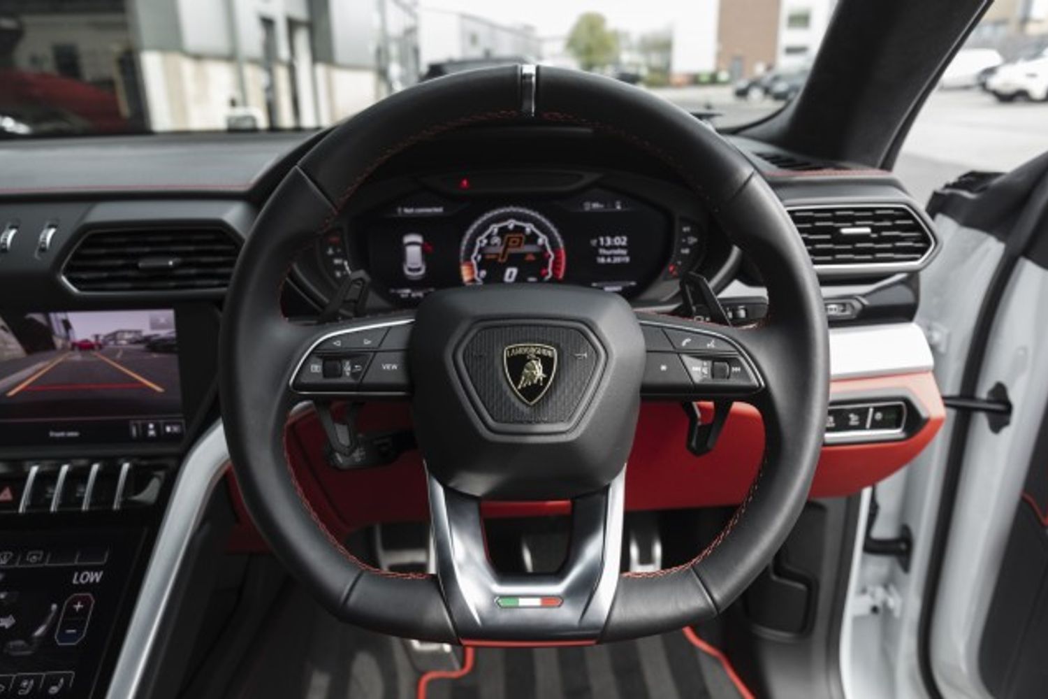 LAMBORGHINI URUS ESTATE 4.0 V8 5DR AUTOMATIC