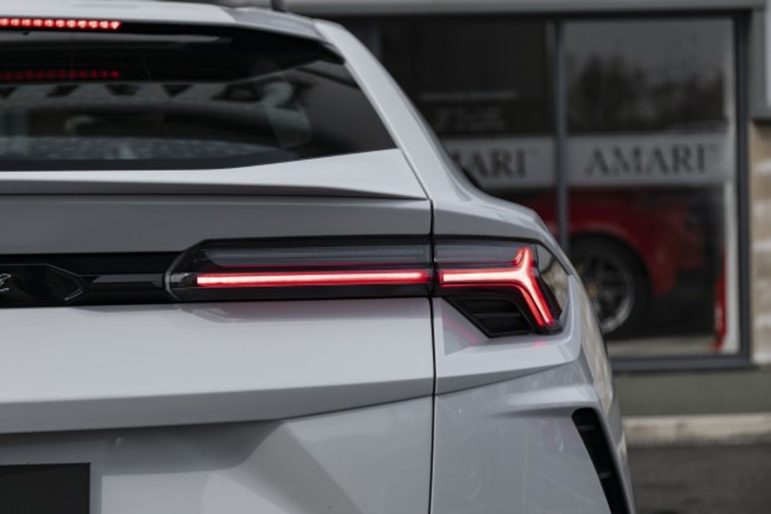 LAMBORGHINI URUS ESTATE 4.0 V8 5DR AUTOMATIC