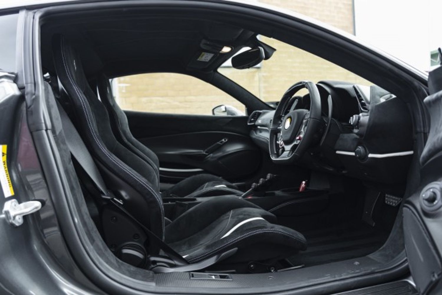 FERRARI 488 PISTA COUPE 3.9 VS 2DR SEMI AUTOMATIC