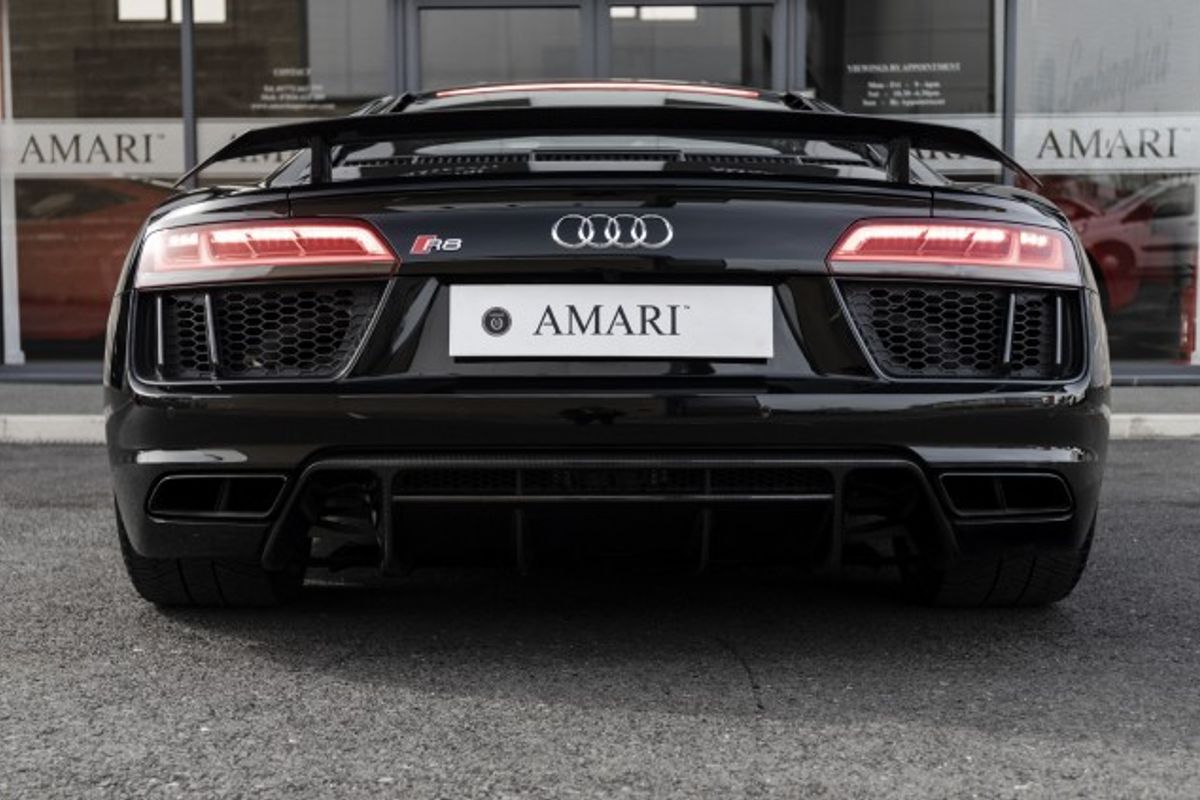 AUDI R8 COUPE 5.2 V10 PLUS QUATTRO 2DR SEMI AUTOMATIC