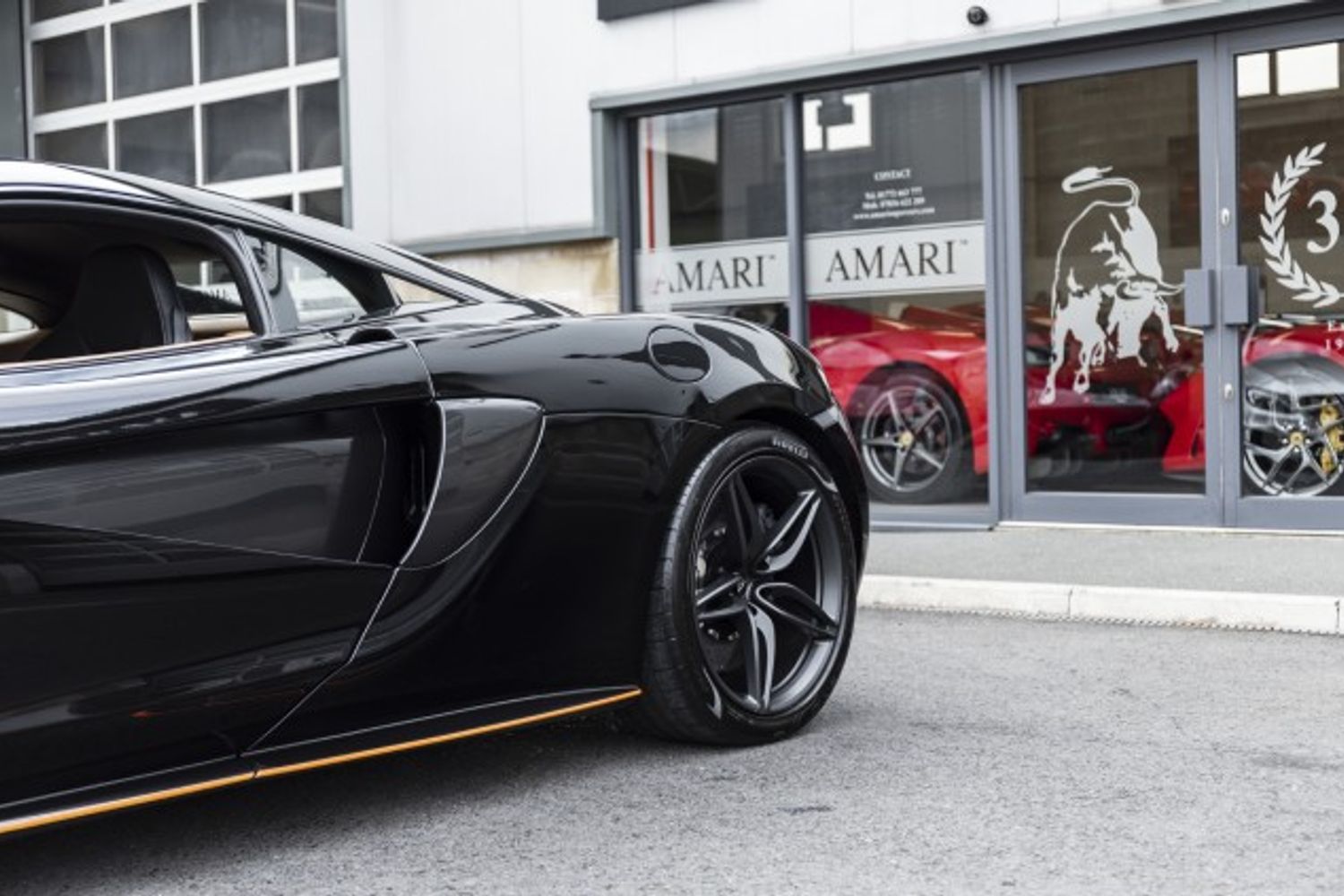 MCLAREN 570S COUPE 3.8 V8 2DR SEMI AUTOMATIC