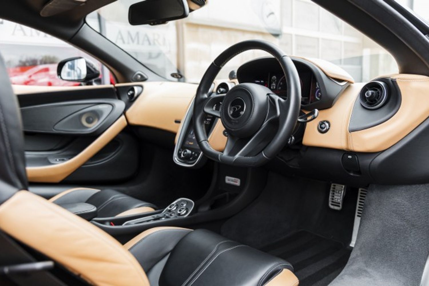 MCLAREN 570S COUPE 3.8 V8 2DR SEMI AUTOMATIC