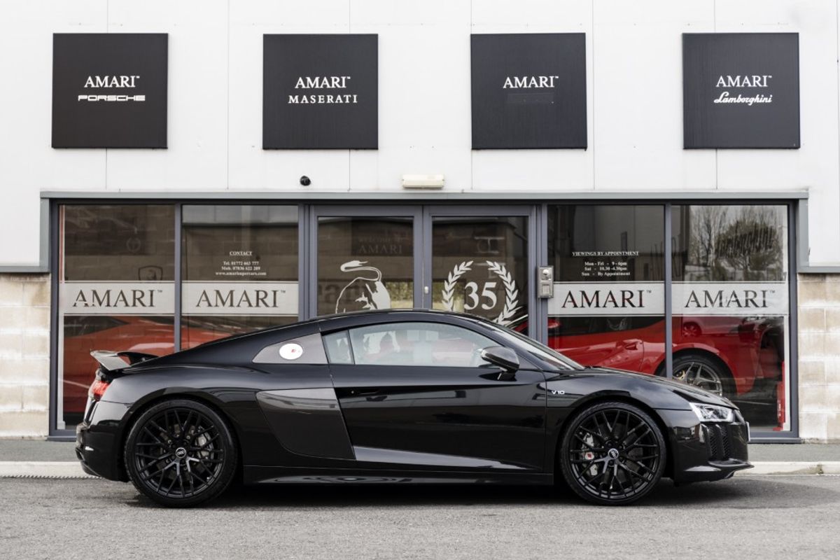 AUDI R8 COUPE 5.2 V10 PLUS QUATTRO 2DR SEMI AUTOMATIC