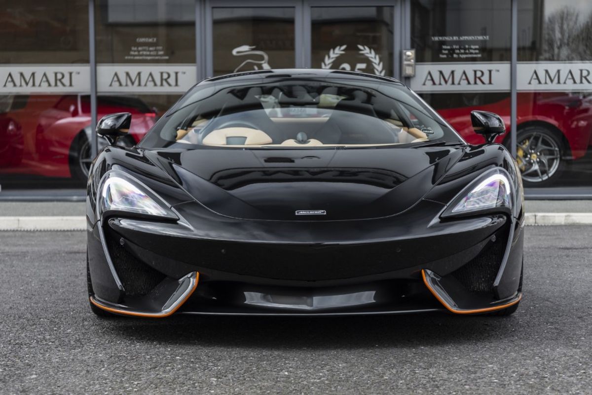 MCLAREN 570S COUPE 3.8 V8 2DR SEMI AUTOMATIC