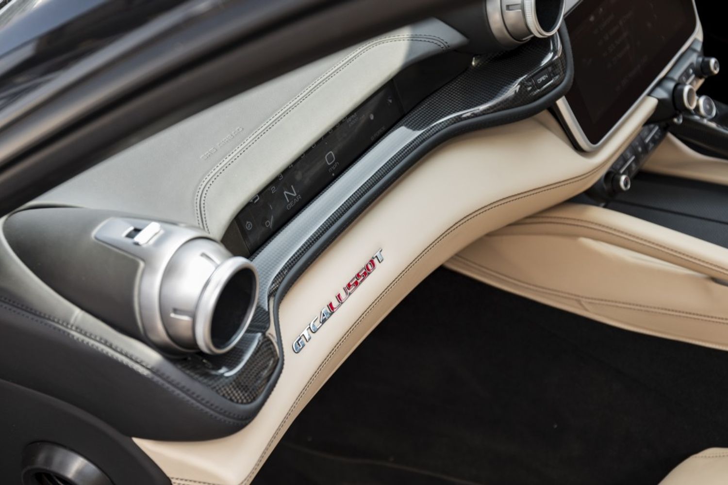 FERRARI GTC4 LUSSO T HATCHBACK 3.9 V8 3DR