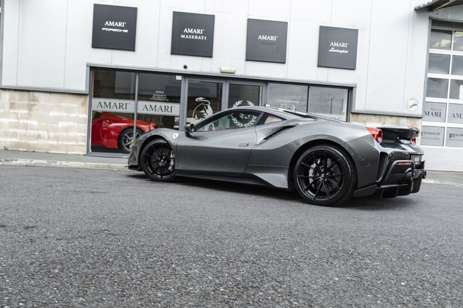 FERRARI 488 PISTA COUPE 3.9 VS 2DR SEMI AUTOMATIC