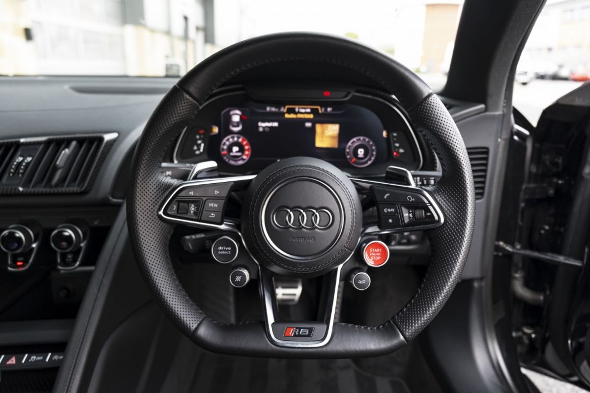 AUDI R8 COUPE 5.2 V10 PLUS QUATTRO 2DR SEMI AUTOMATIC