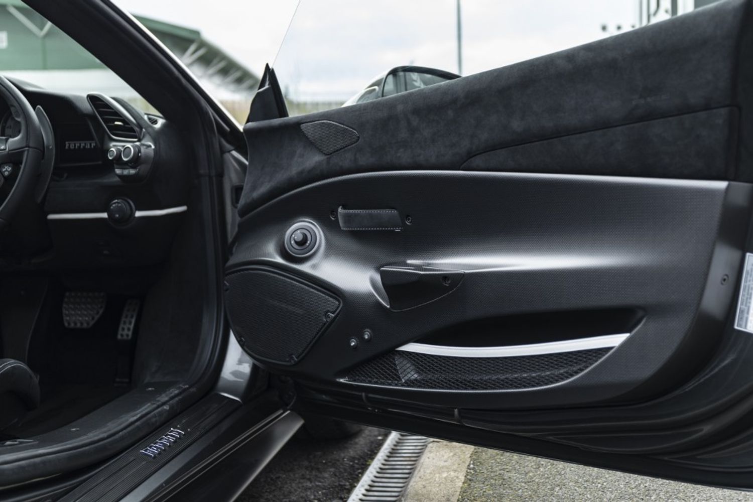 FERRARI 488 PISTA COUPE 3.9 VS 2DR SEMI AUTOMATIC