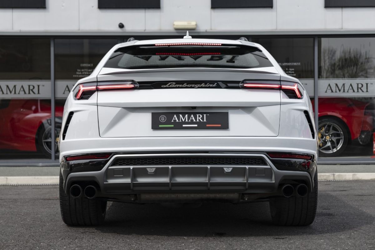 LAMBORGHINI URUS ESTATE 4.0 V8 5DR AUTOMATIC