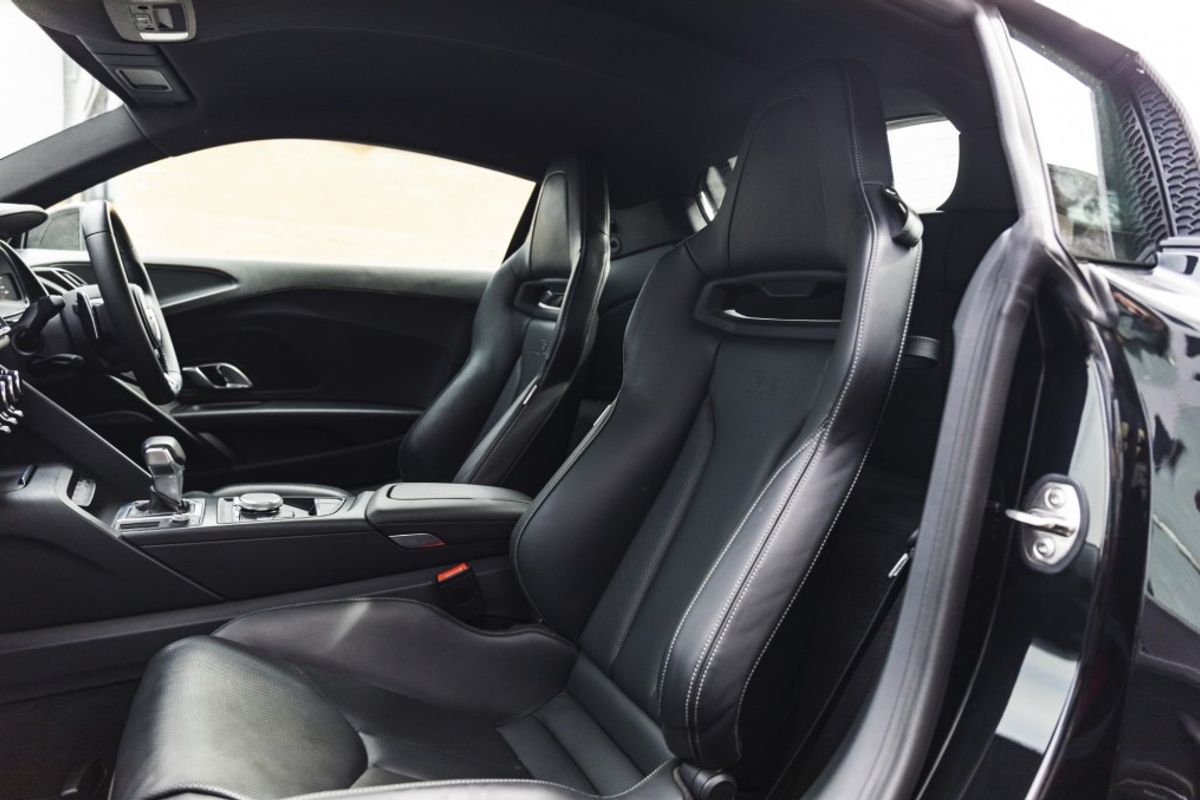 AUDI R8 COUPE 5.2 V10 PLUS QUATTRO 2DR SEMI AUTOMATIC