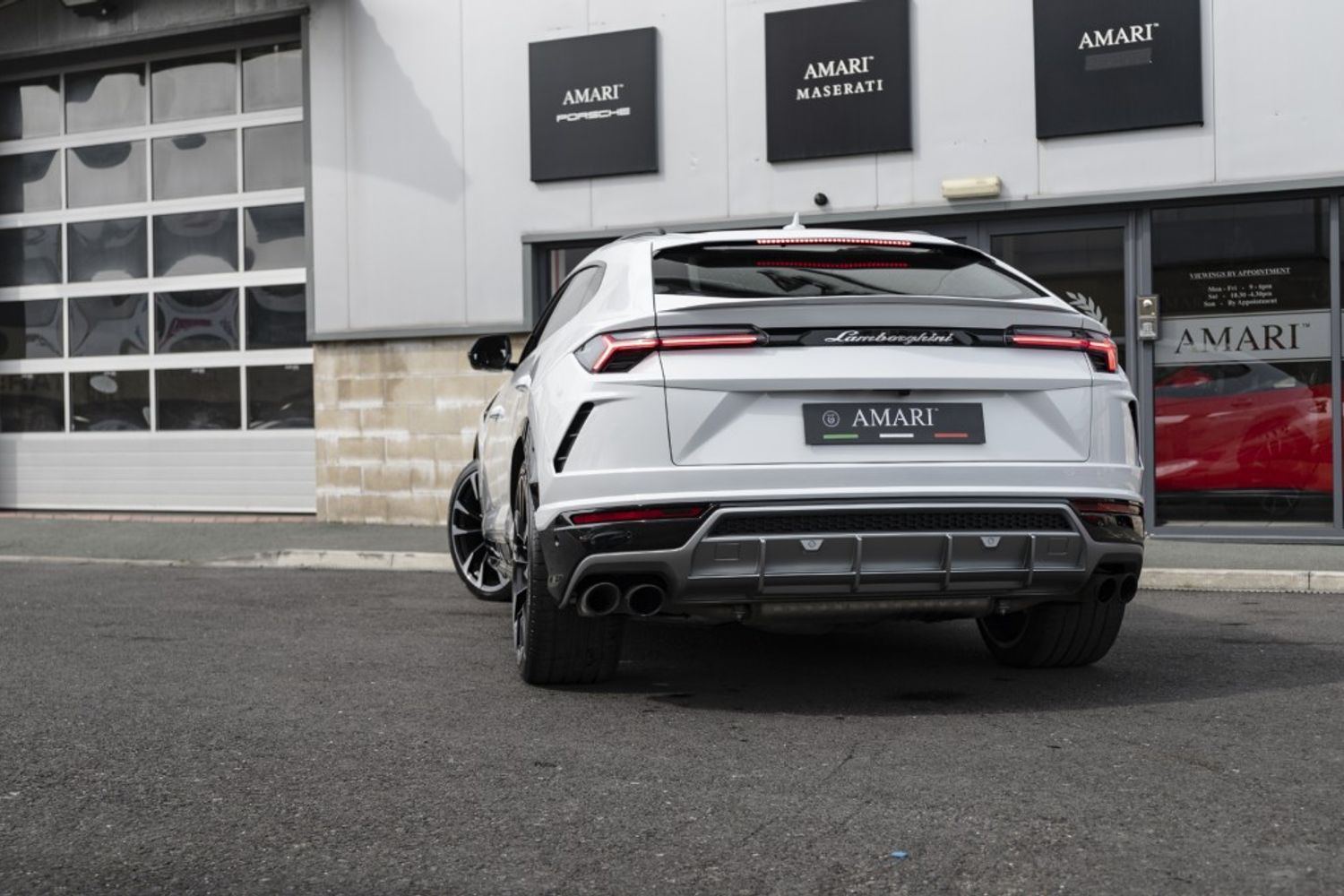LAMBORGHINI URUS ESTATE 4.0 V8 5DR AUTOMATIC