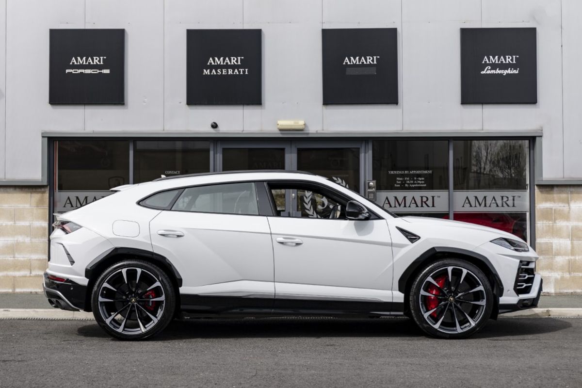 LAMBORGHINI URUS ESTATE 4.0 V8 5DR AUTOMATIC