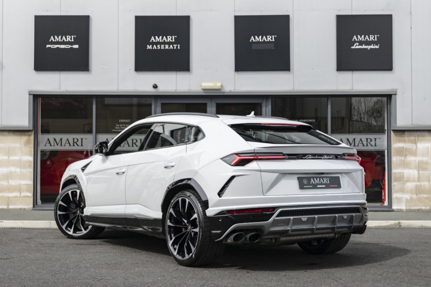 LAMBORGHINI URUS ESTATE 4.0 V8 5DR AUTOMATIC