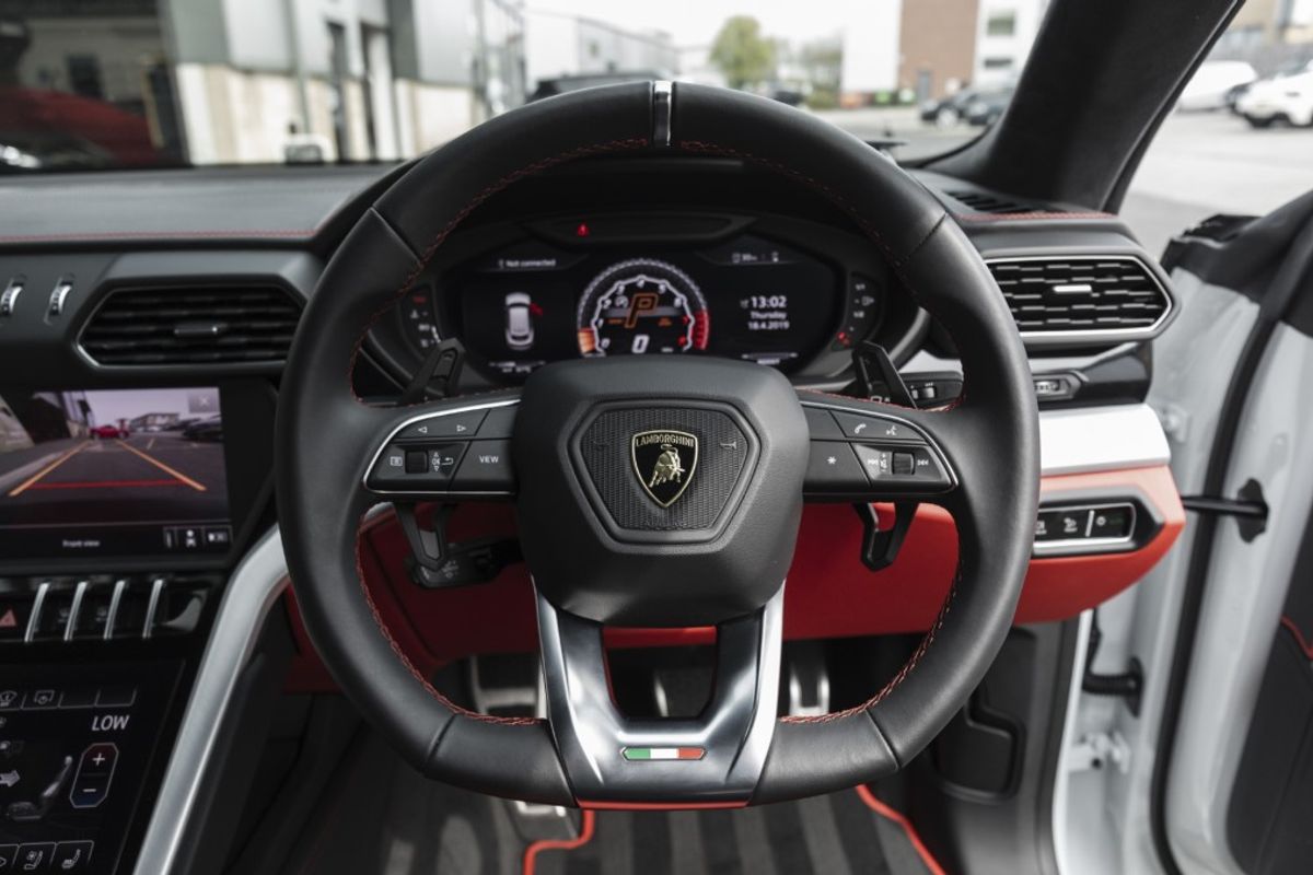 LAMBORGHINI URUS ESTATE 4.0 V8 5DR AUTOMATIC