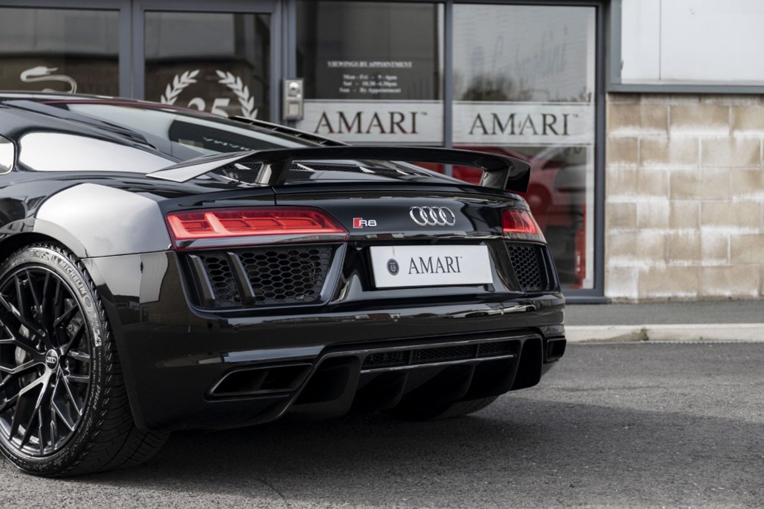 AUDI R8 COUPE 5.2 V10 PLUS QUATTRO 2DR SEMI AUTOMATIC