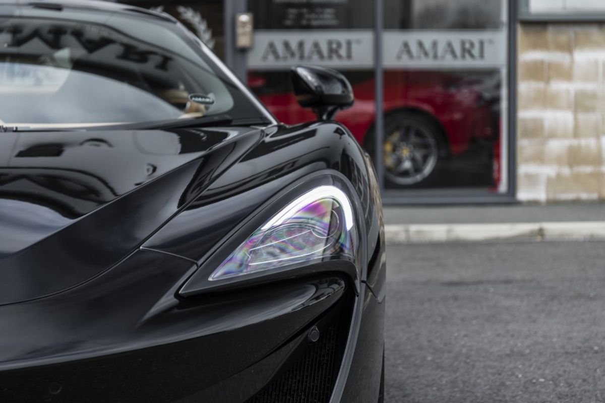 MCLAREN 570S COUPE 3.8 V8 2DR SEMI AUTOMATIC
