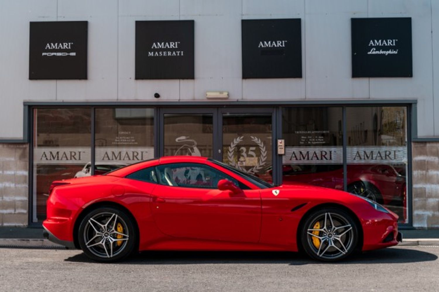 FERRARI CALIFORNIA CONVERTIBLE 3.9 DD 2DR SEMI AUTOMATIC