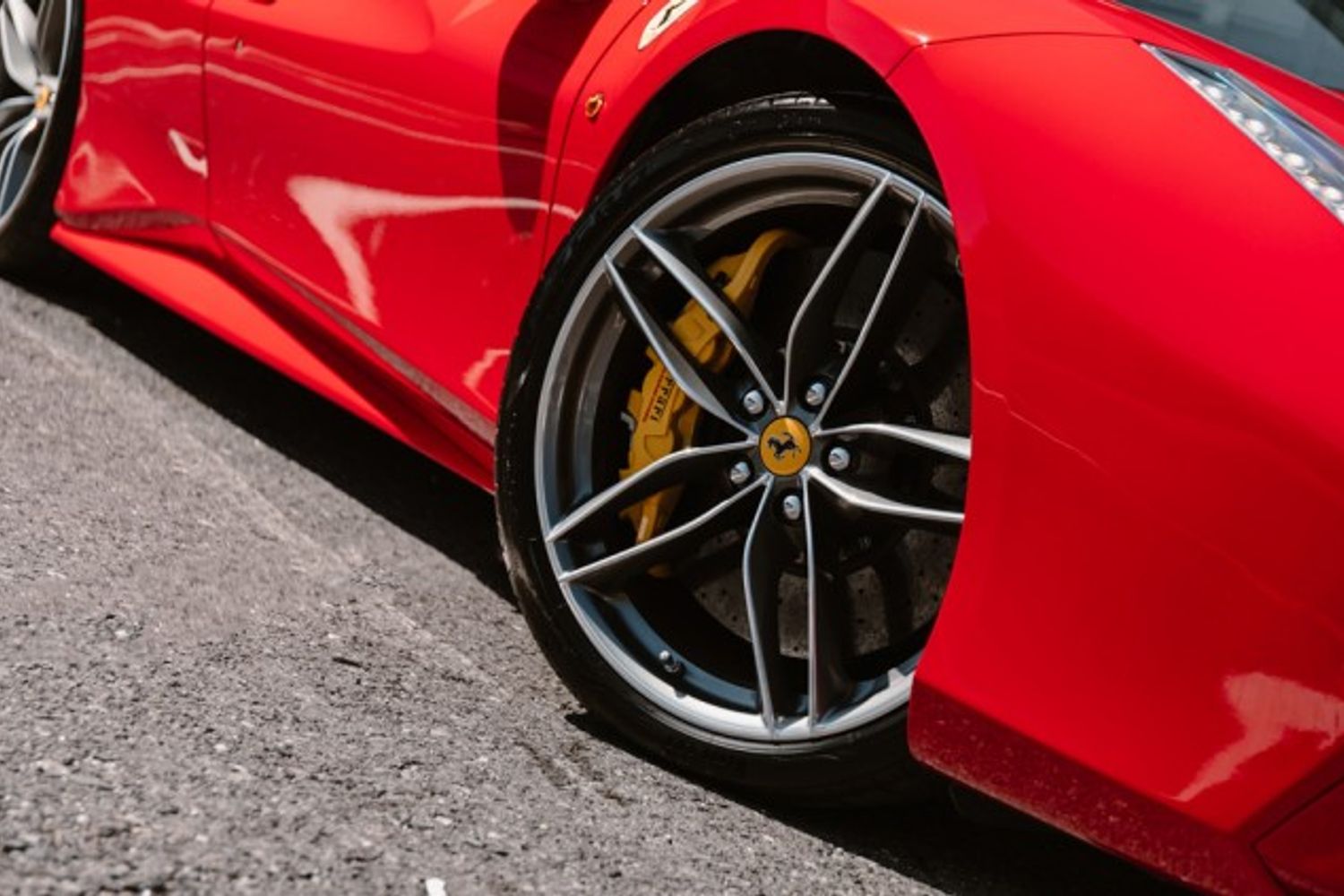 FERRARI 488 COUPE 3.9 GTB 2DR SEMI AUTOMATIC