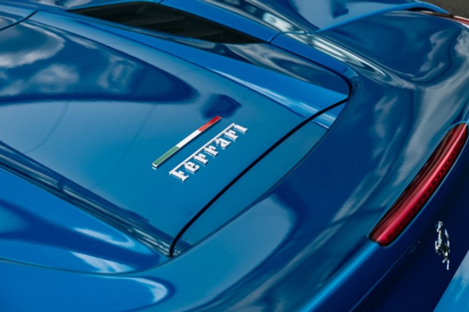 FERRARI 488 CONVERTIBLE 3.9 SPIDER 2DR SEMI AUTOMATIC
