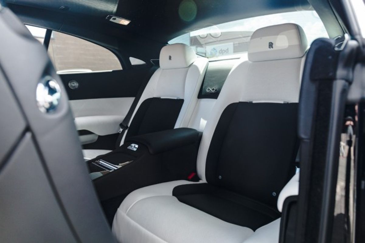 ROLLS-ROYCE WRAITH COUPE Black Badge 6.6 V12