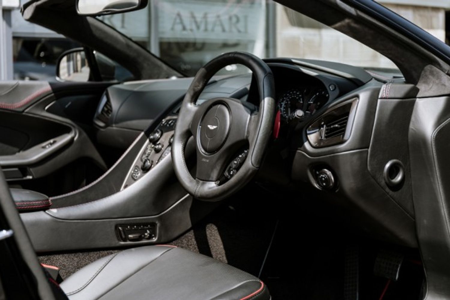 ASTON MARTIN VANQUISH CONVERTIBLE 5.9 V12 2DR AUTOMATIC
