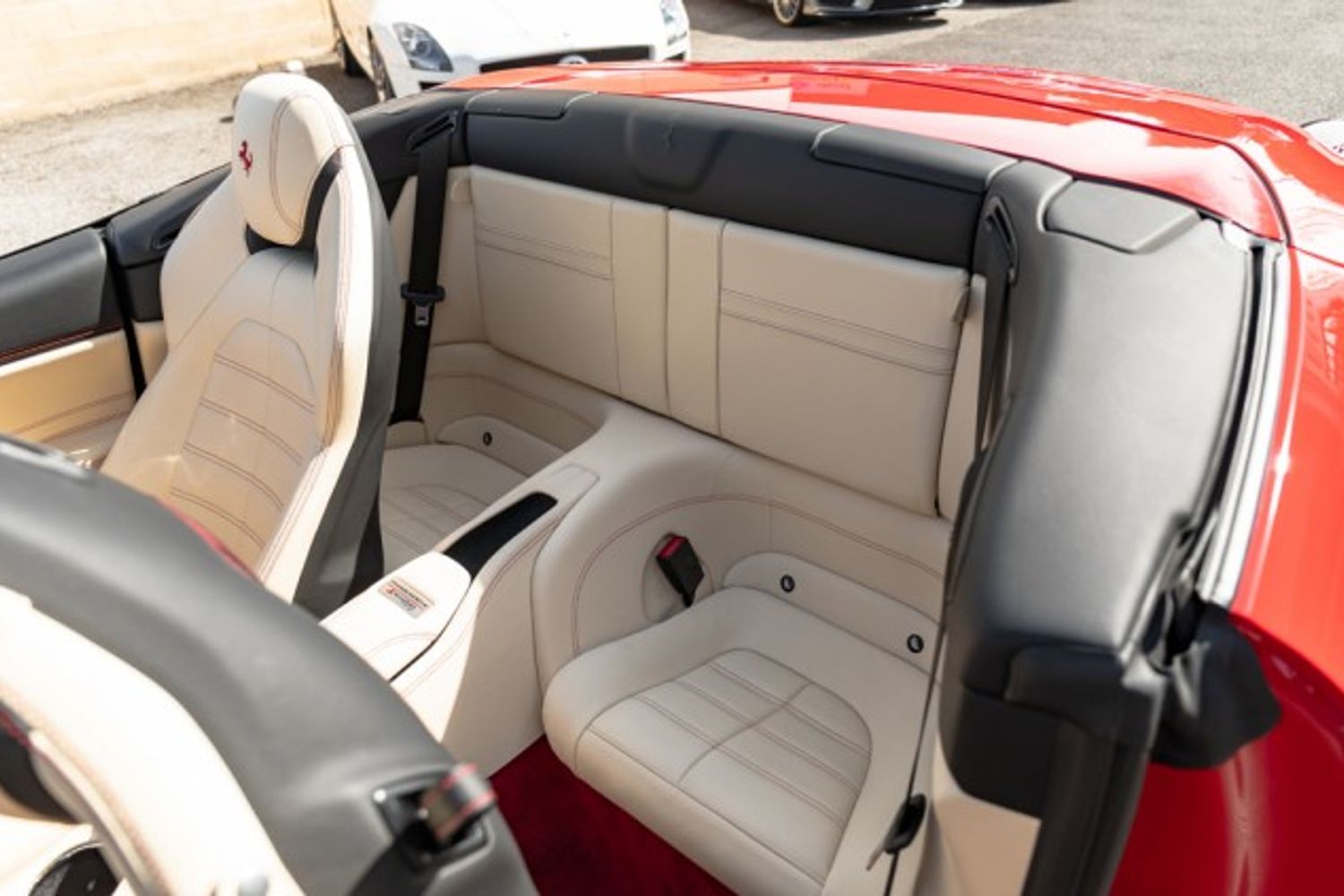 FERRARI CALIFORNIA CONVERTIBLE 3.9 DD 2DR SEMI AUTOMATIC