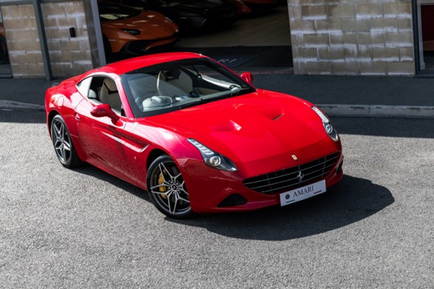FERRARI CALIFORNIA CONVERTIBLE 3.9 DD 2DR SEMI AUTOMATIC