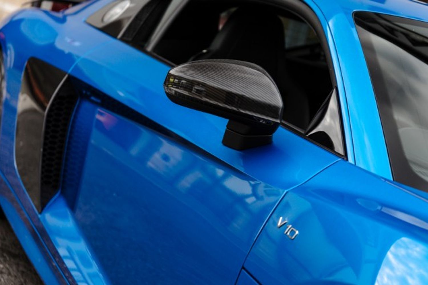 AUDI R8 COUPE 5.2 V10 PLUS QUATTRO 2DR SEMI AUTOMATIC