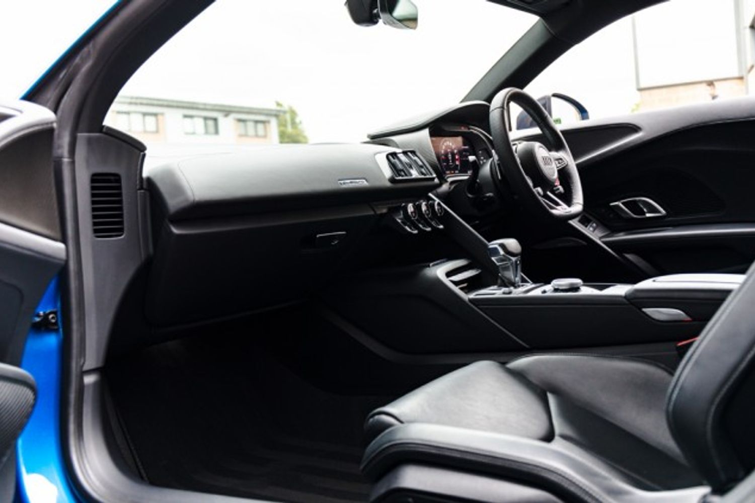 AUDI R8 COUPE 5.2 V10 PLUS QUATTRO 2DR SEMI AUTOMATIC