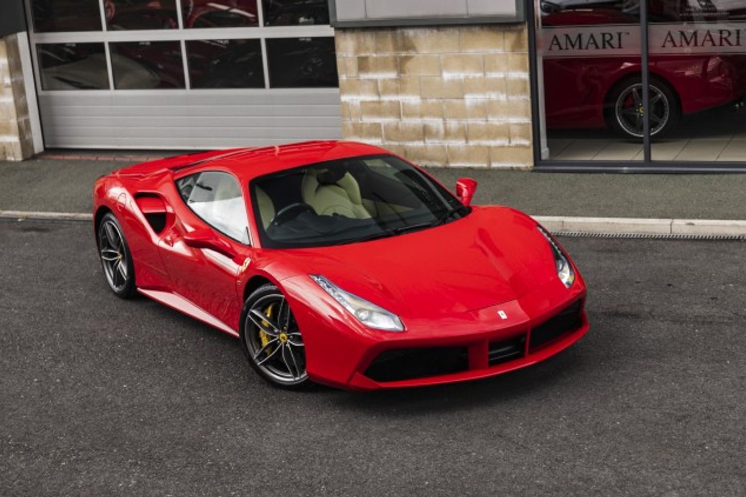 FERRARI 488 COUPE 3.9 GTB 2DR SEMI AUTOMATIC