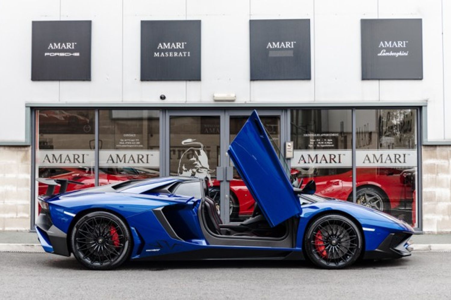 LAMBORGHINI AVENTADOR CONVERTIBLE 6.5 LP 750-4 SUPERVELOCE ROADSTER 2DR SEMI AUTOMATIC