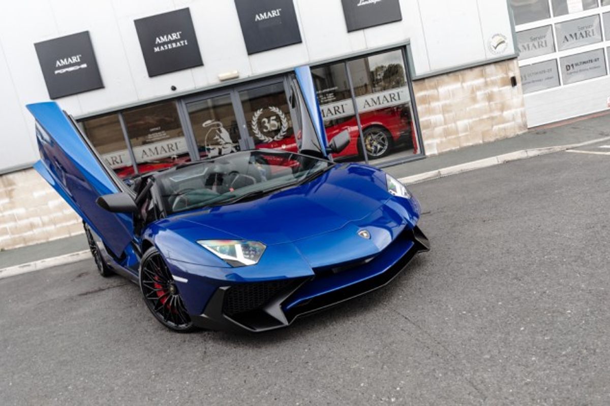 LAMBORGHINI AVENTADOR CONVERTIBLE 6.5 LP 750-4 SUPERVELOCE ROADSTER 2DR SEMI AUTOMATIC