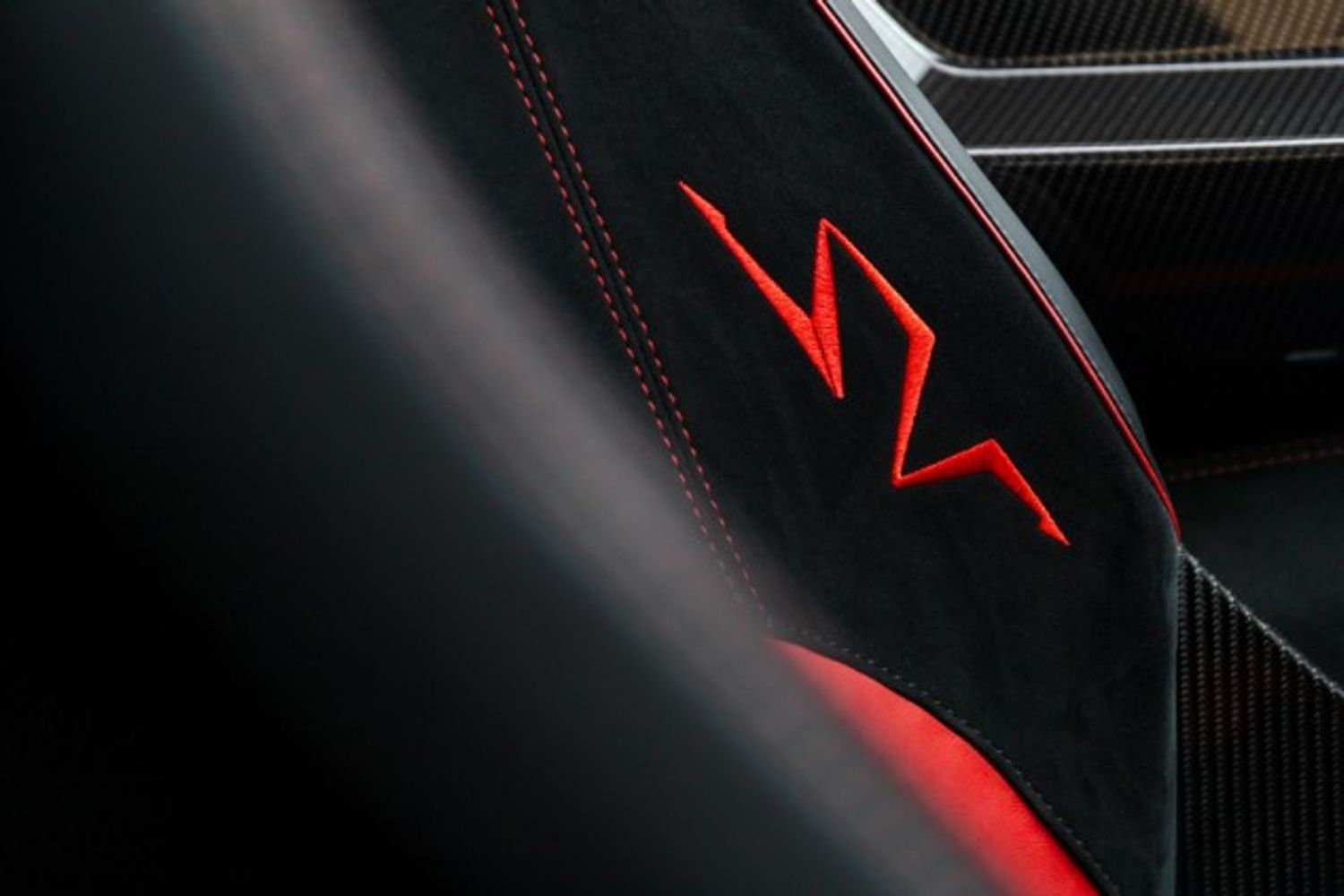 LAMBORGHINI AVENTADOR CONVERTIBLE 6.5 LP 750-4 SUPERVELOCE ROADSTER 2DR SEMI AUTOMATIC