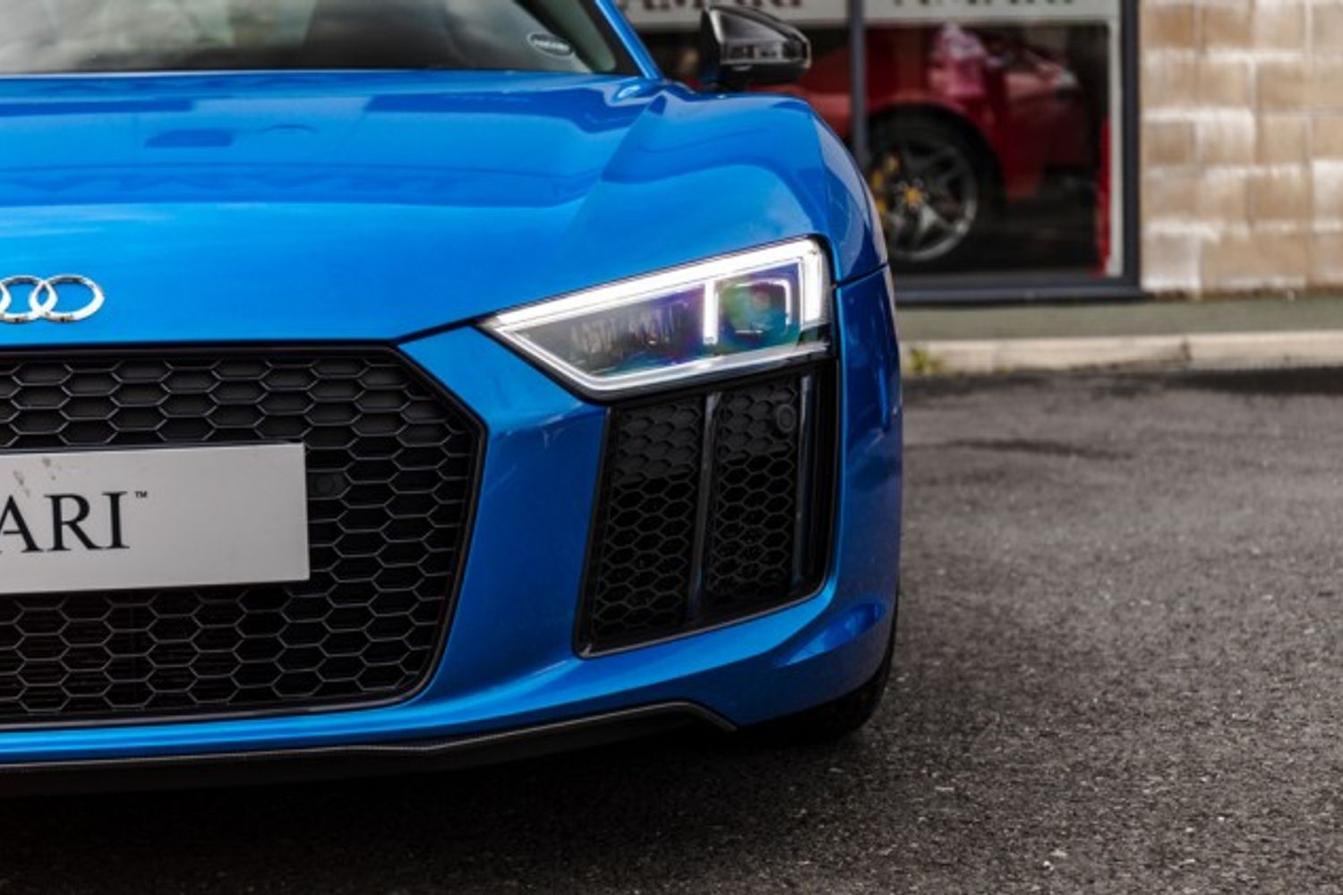 AUDI R8 COUPE 5.2 V10 PLUS QUATTRO 2DR SEMI AUTOMATIC