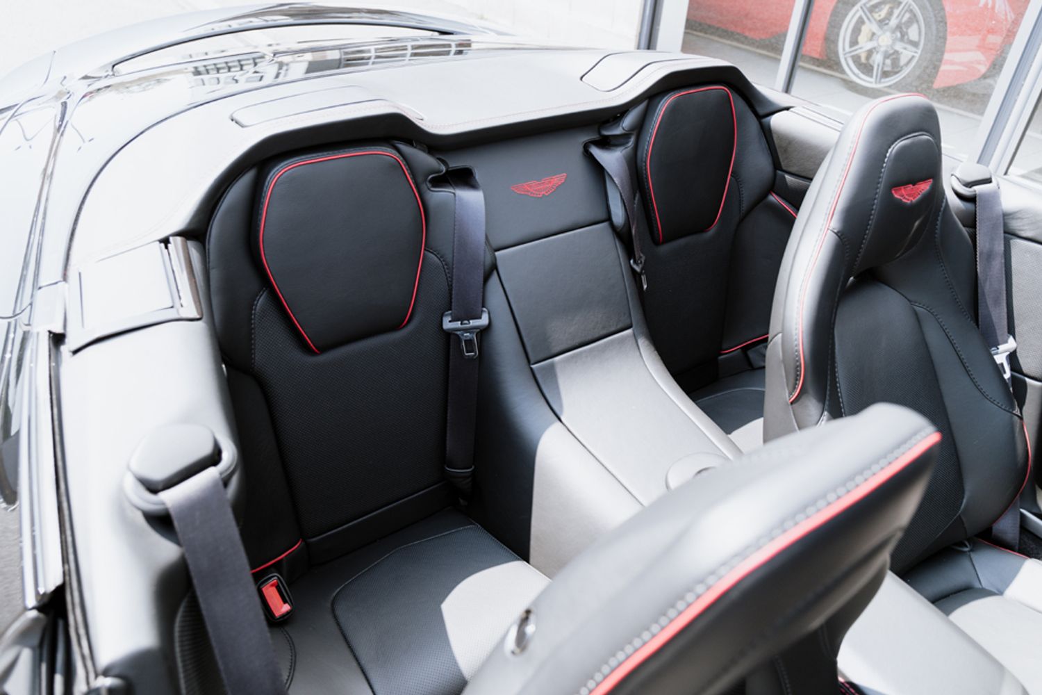 ASTON MARTIN VANQUISH CONVERTIBLE 5.9 V12 2DR AUTOMATIC