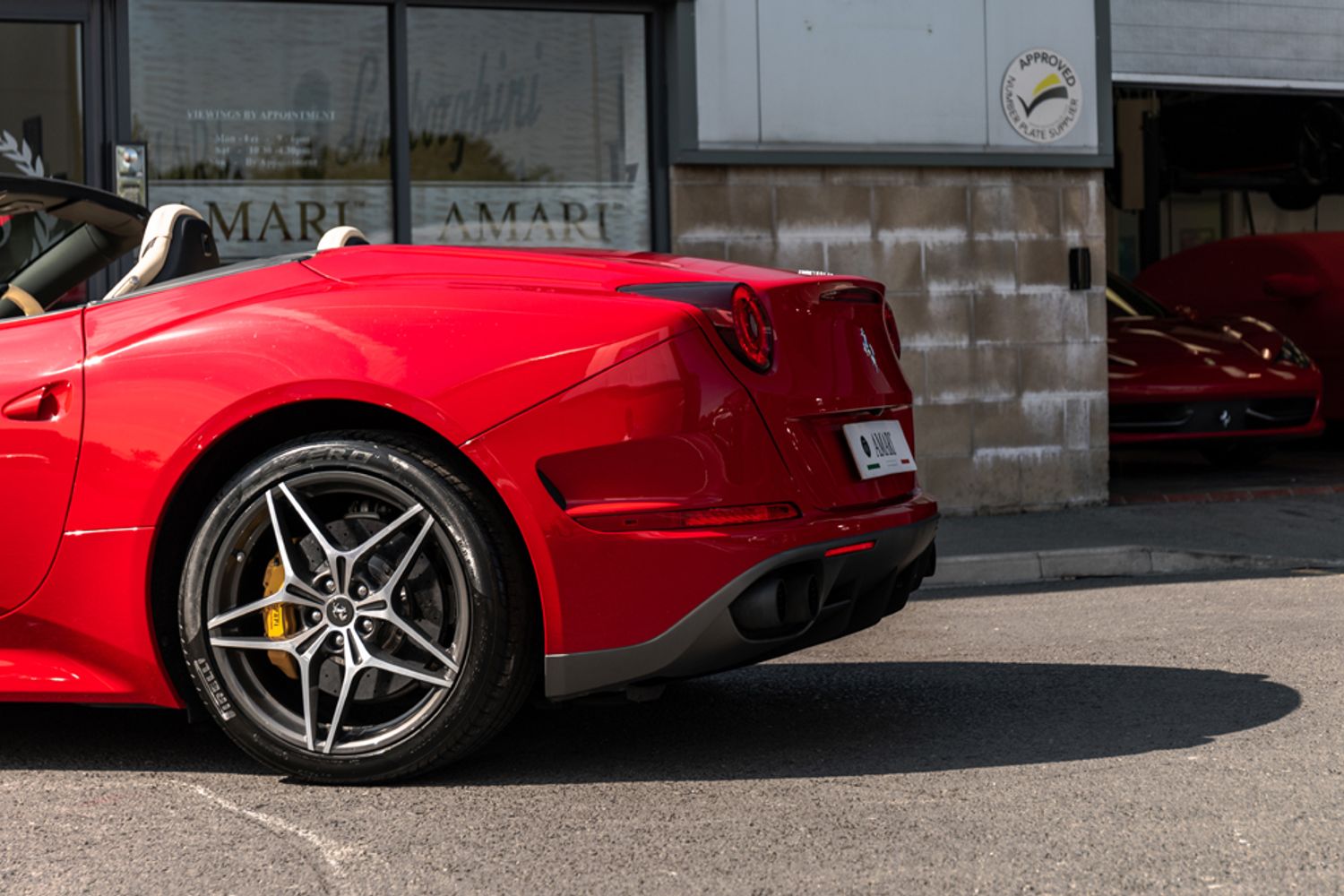 FERRARI CALIFORNIA CONVERTIBLE 3.9 DD 2DR SEMI AUTOMATIC