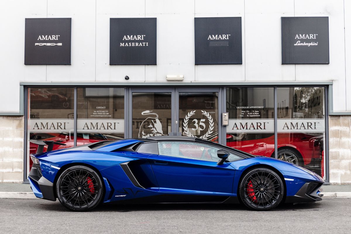 LAMBORGHINI AVENTADOR CONVERTIBLE 6.5 LP 750-4 SUPERVELOCE ROADSTER 2DR SEMI AUTOMATIC