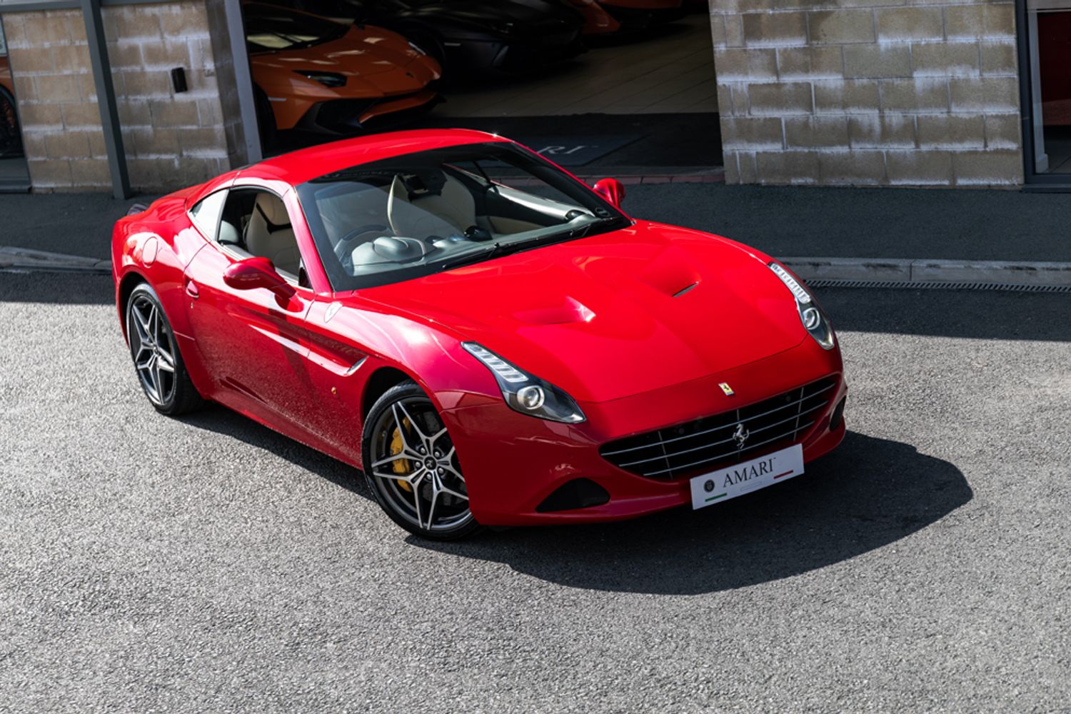 FERRARI CALIFORNIA CONVERTIBLE 3.9 DD 2DR SEMI AUTOMATIC