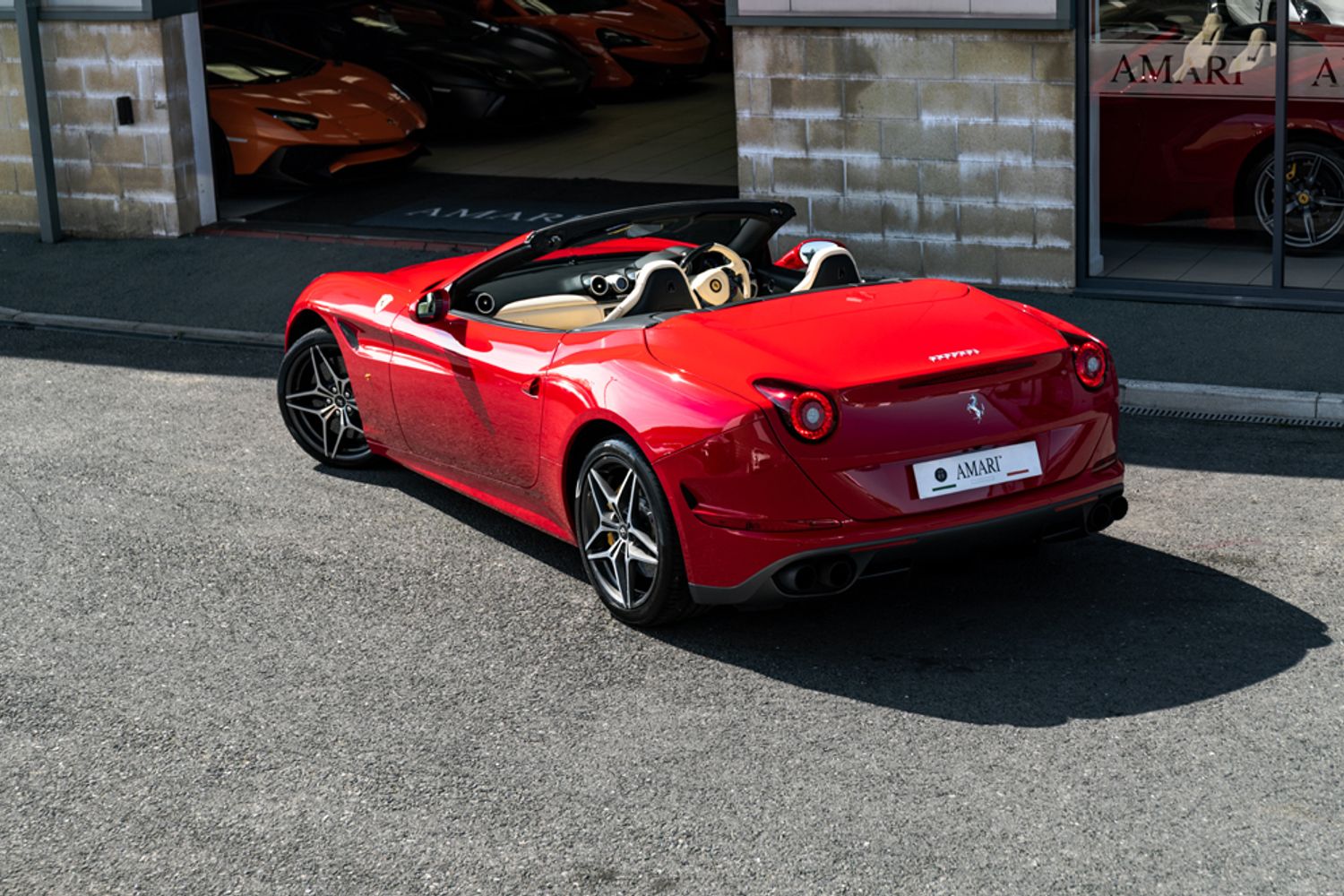 FERRARI CALIFORNIA CONVERTIBLE 3.9 DD 2DR SEMI AUTOMATIC