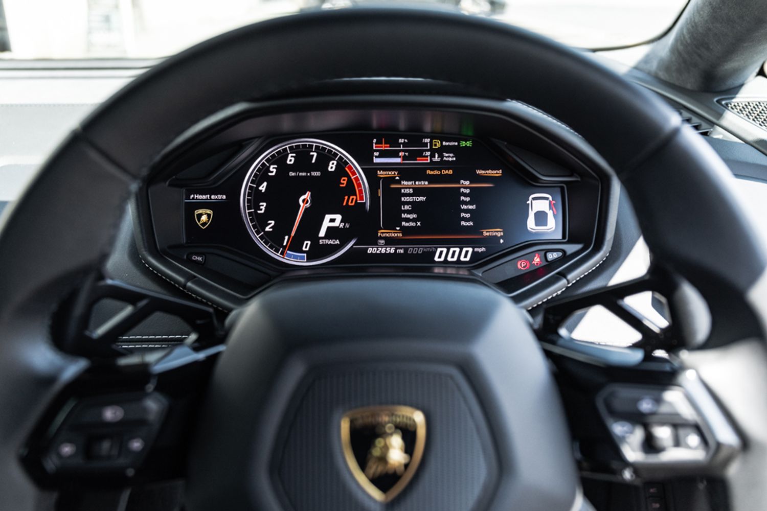 LAMBORGHINI HURACAN COUPE 5.2 V10 LP 610-4 AVIO 2DR SEMI AUTOMATIC