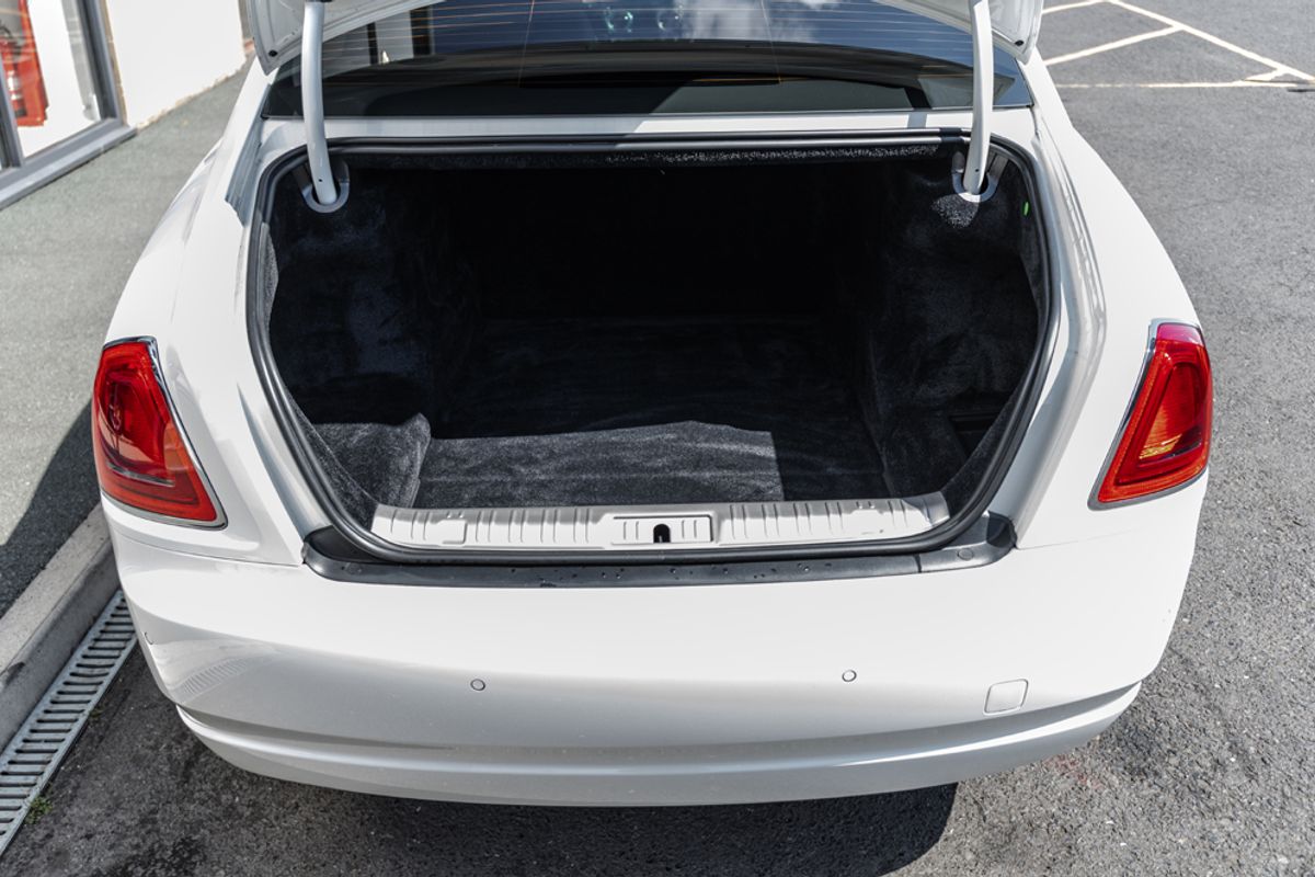 ROLLS-ROYCE GHOST SALOON 6.6 V12 SWB 4DR AUTOMATIC
