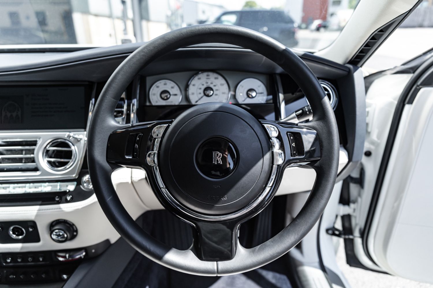 ROLLS-ROYCE GHOST SALOON 6.6 V12 SWB 4DR AUTOMATIC