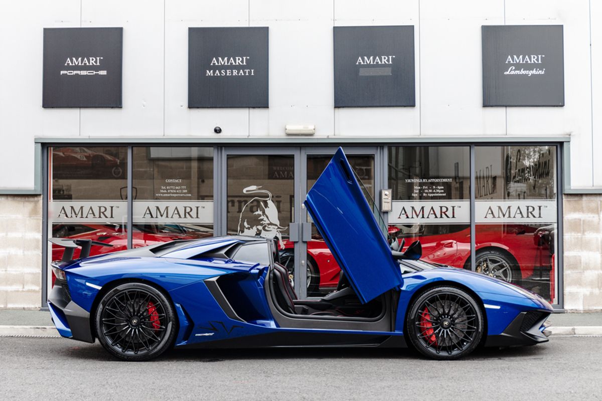 LAMBORGHINI AVENTADOR CONVERTIBLE 6.5 LP 750-4 SUPERVELOCE ROADSTER 2DR SEMI AUTOMATIC