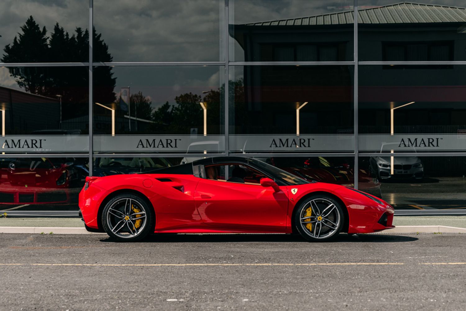 FERRARI 488 CONVERTIBLE 3.9 SPIDER 2DR SEMI AUTOMATIC