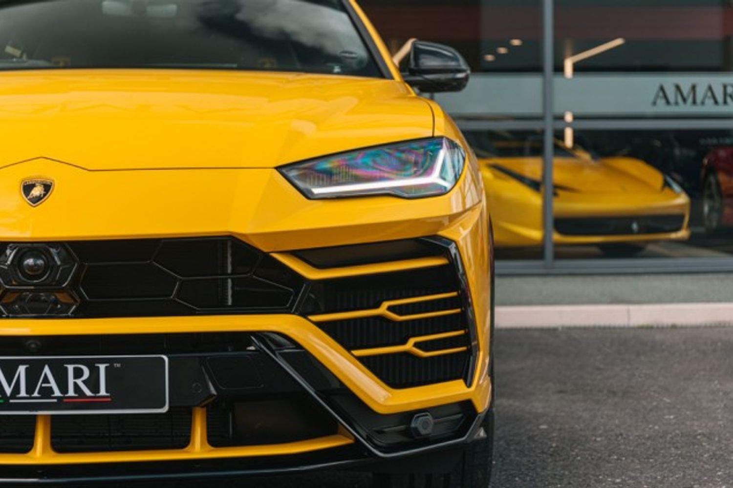 LAMBORGHINI URUS ESTATE 4.0 V8 5DR AUTOMATIC