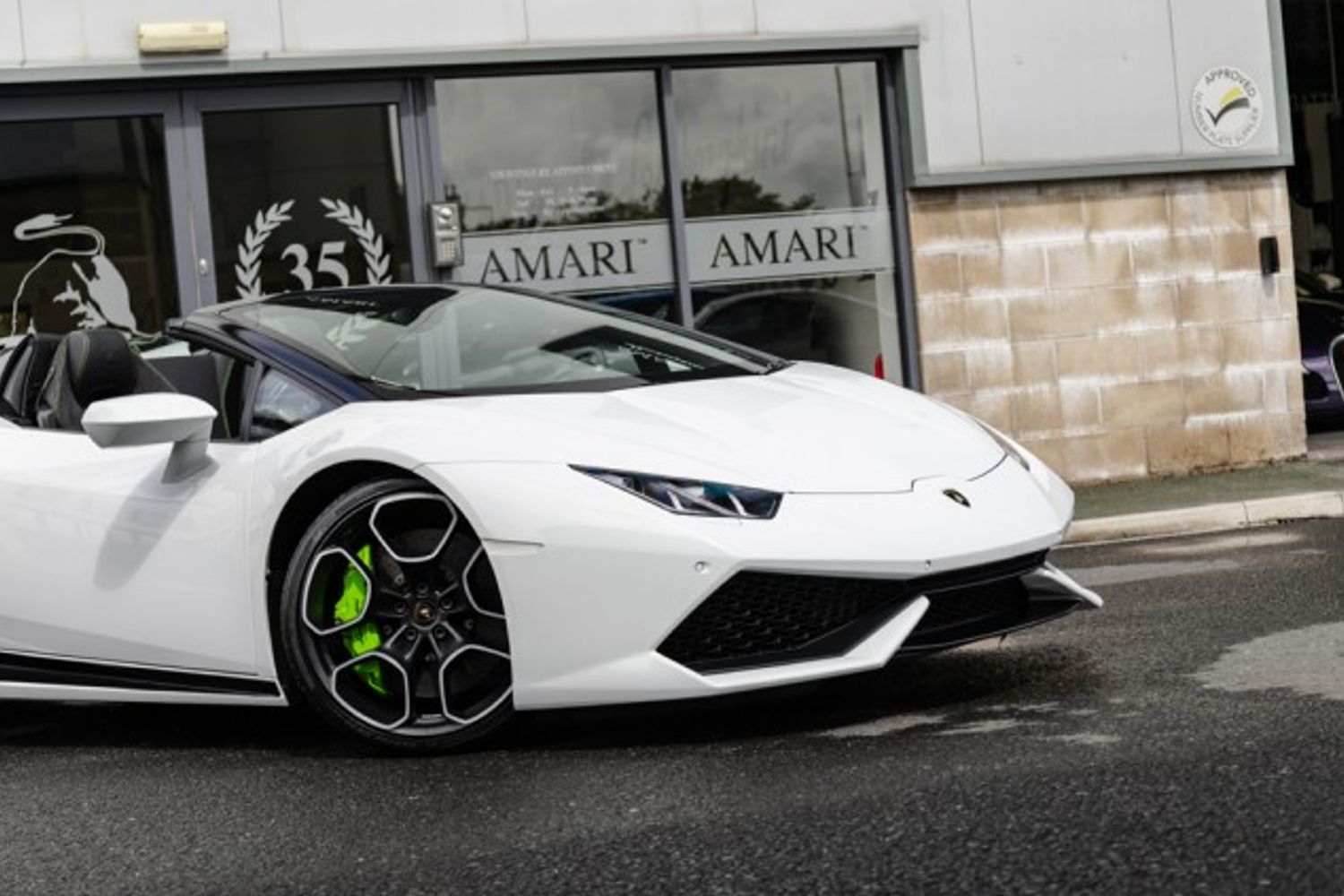 LAMBORGHINI HURACAN CONVERTIBLE 5.2 LP 610-4 SPYDER 2DR SEMI AUTOMATIC