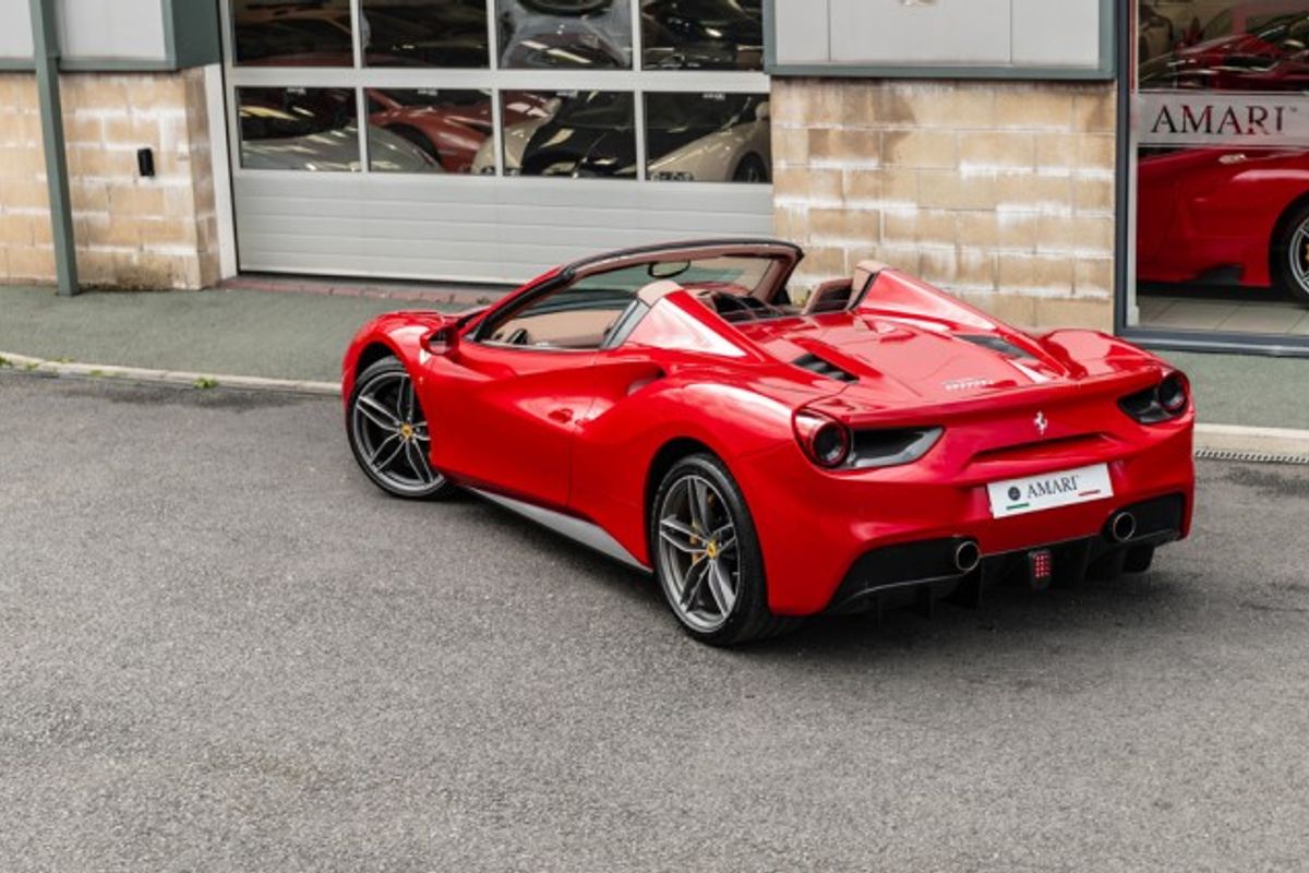 FERRARI 488 CONVERTIBLE 3.9 SPIDER 2DR SEMI AUTOMATIC