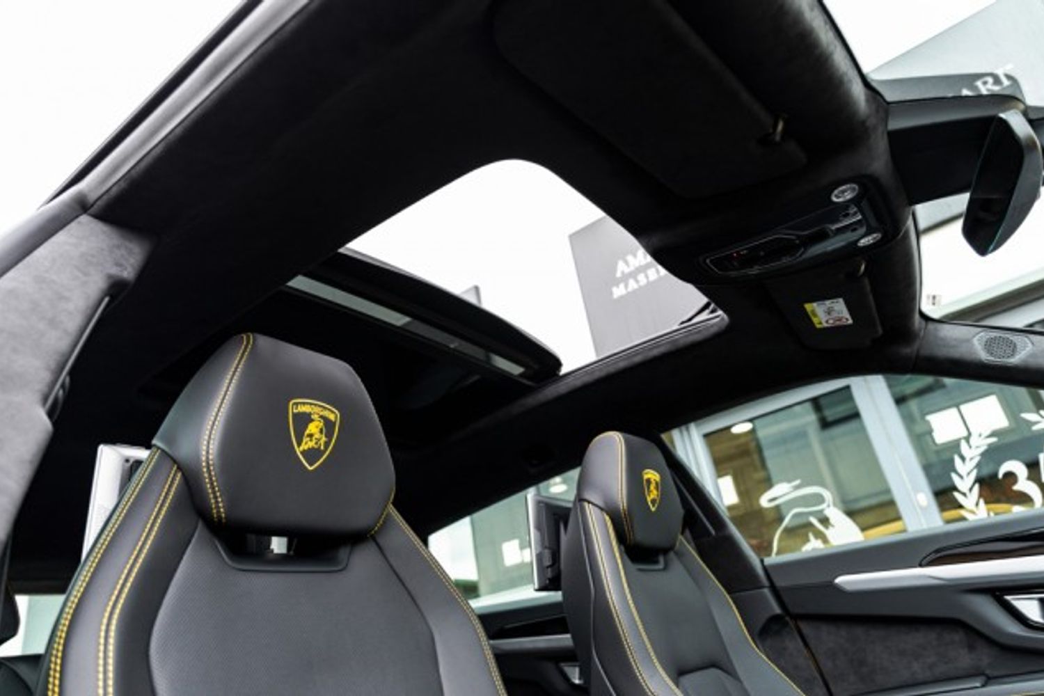 LAMBORGHINI URUS ESTATE 4.0 V8 5DR AUTOMATIC