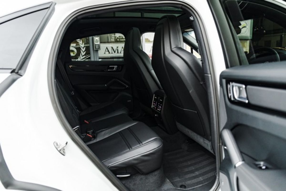 PORSCHE CAYENNE ESTATE 3.0 V6 TIPTRONIC 5DR AUTOMATIC